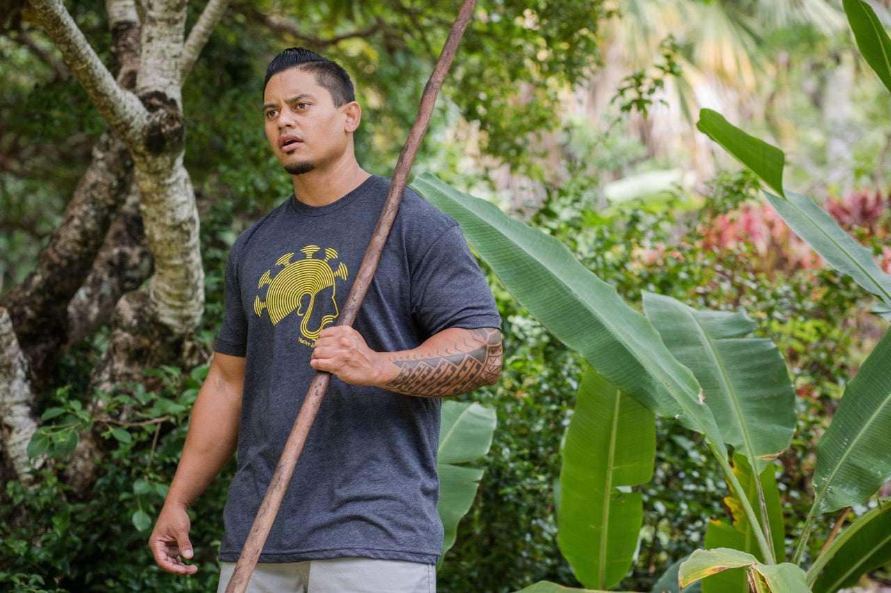 NI Designs Aliʻi T-Shirt Charcoal